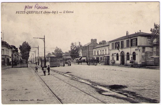 Le Petit-Quevilly - Absinthe Oxygenee Cusenier Postcard