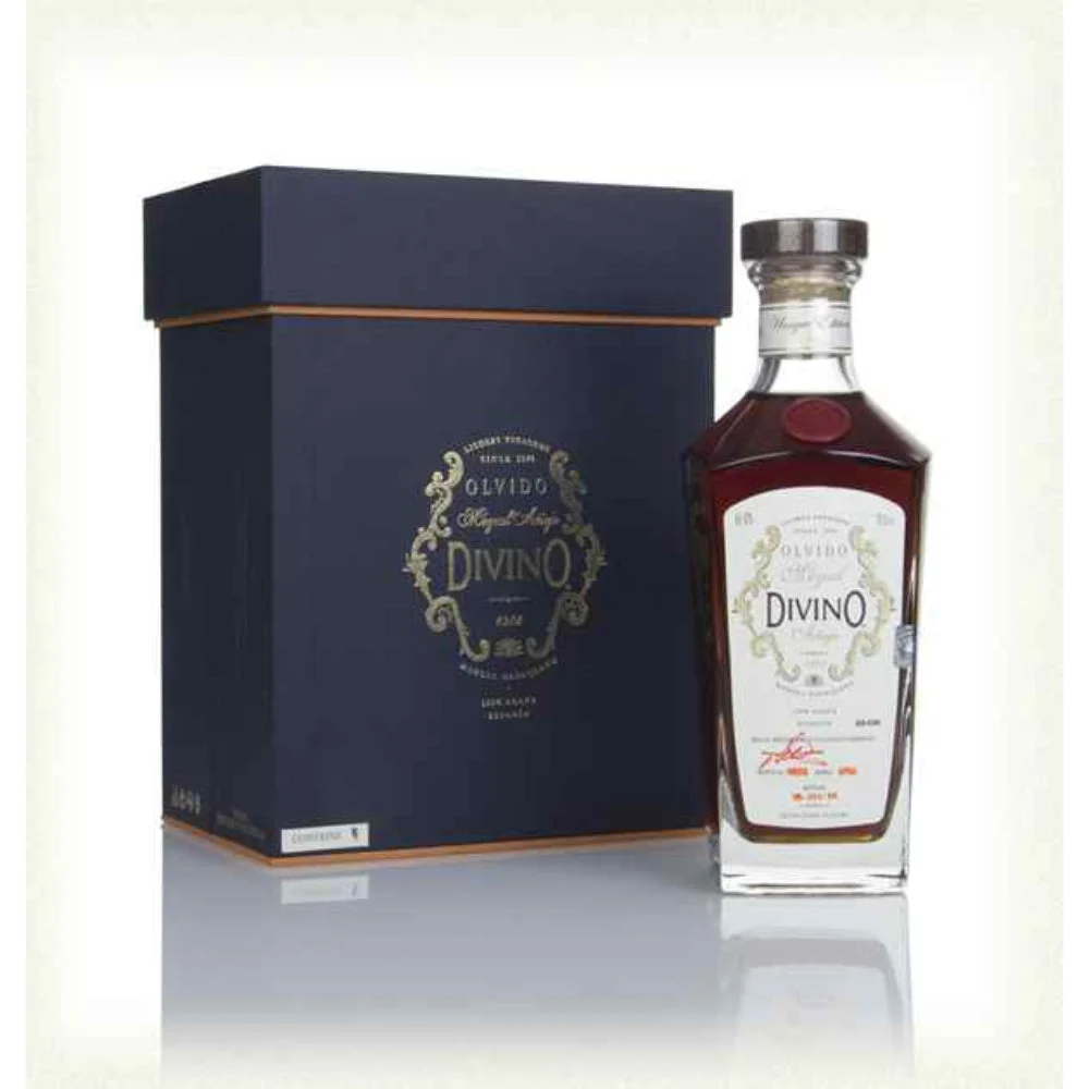 Olvido Divino Añejo 30 Year Old