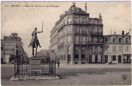 Reims - Absinthe Oxygenee Cusenier Postcard