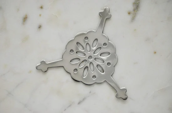 Round Star Absinthe Grille