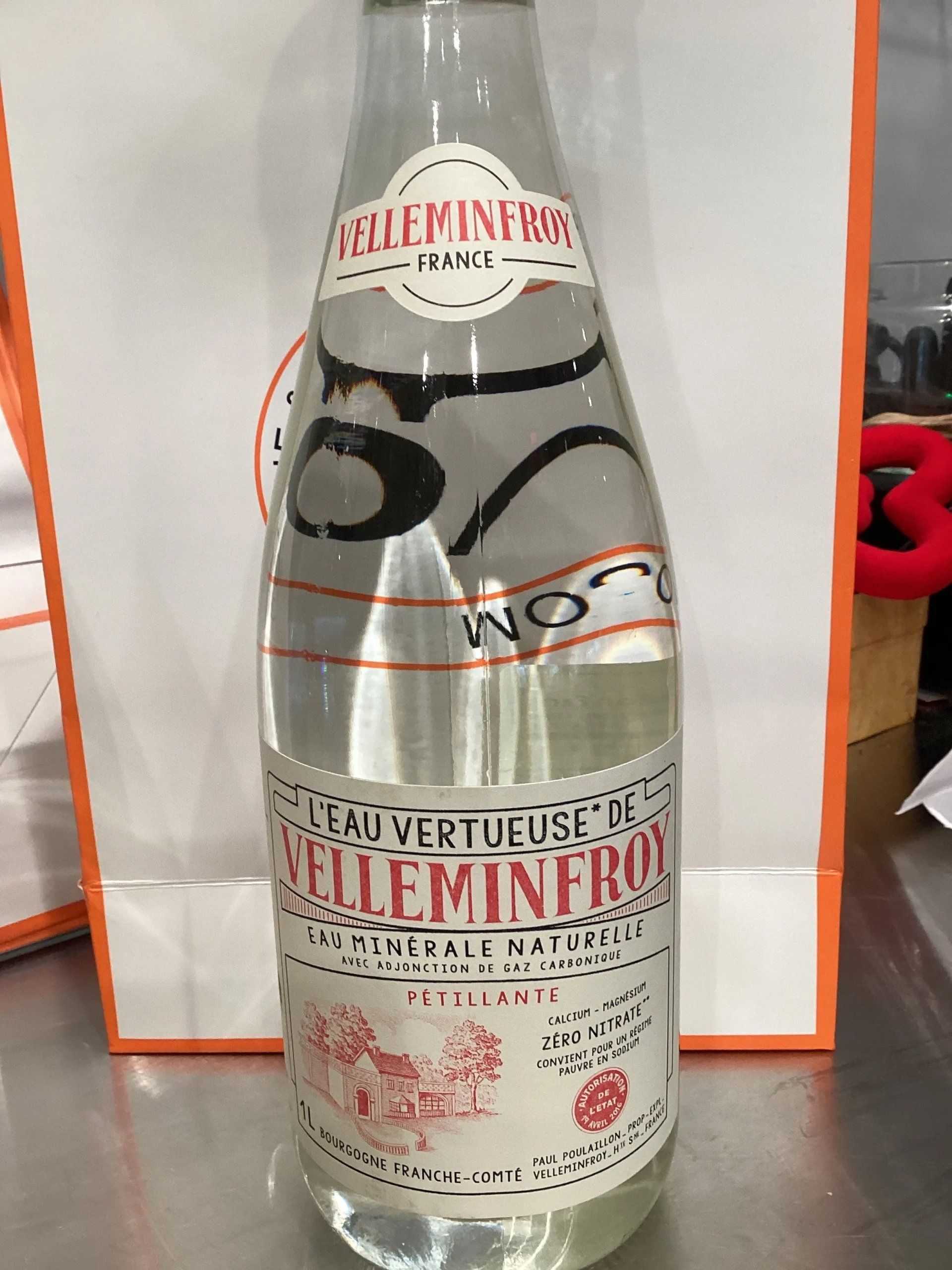 Velleminfroy Natural Mineral Water, sparkling (France, 1 Liter)