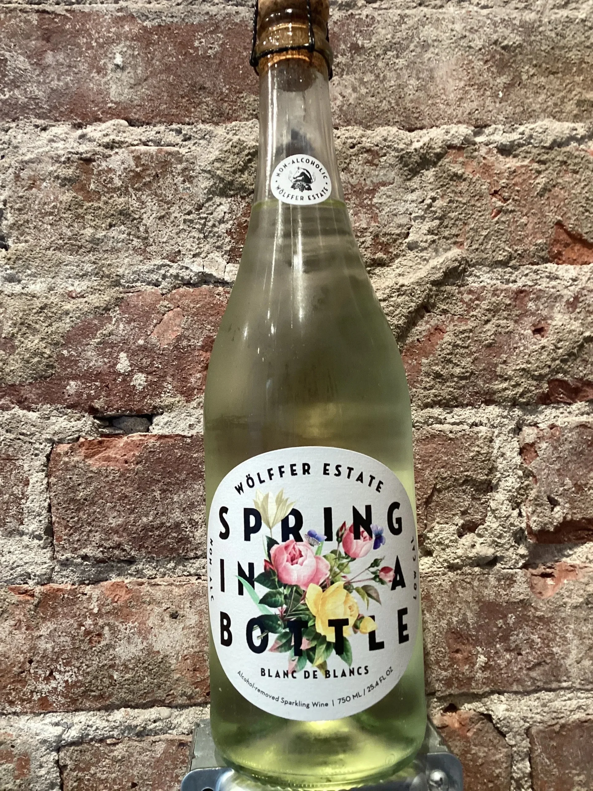 Wolffer Estates - Spring in a Bottle: Blanc de Blancs, Non-Alcoholic Sparkling White (Germany, 750 ml)